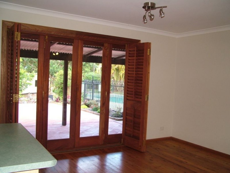 4 Mary Street, Landsborough QLD 4550