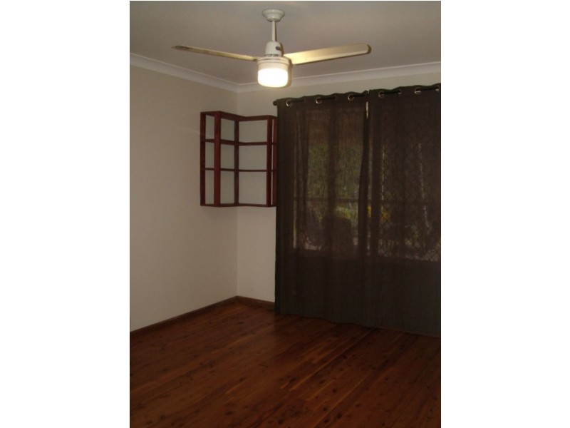 4 Mary Street, Landsborough QLD 4550