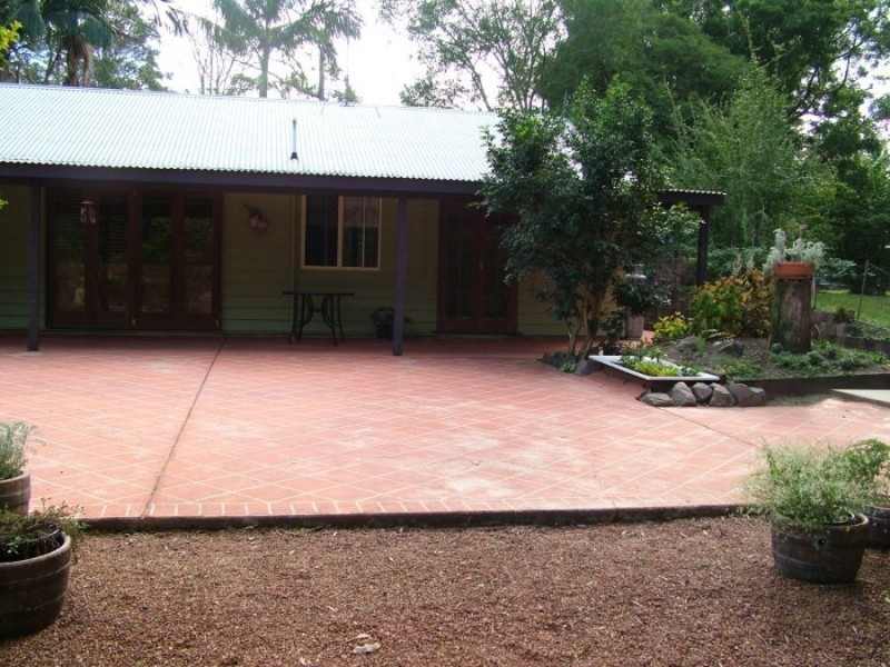 4 Mary Street, Landsborough QLD 4550