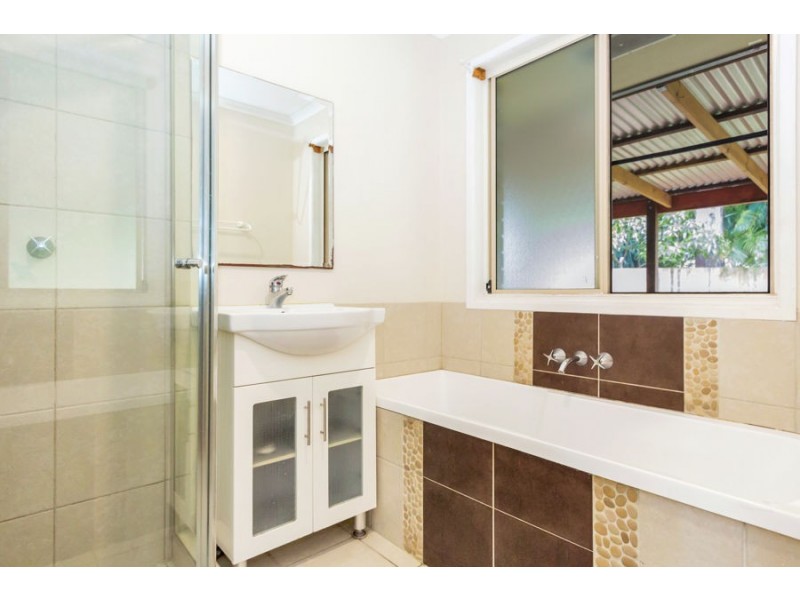 12 Redwood Court, Landsborough QLD 4550