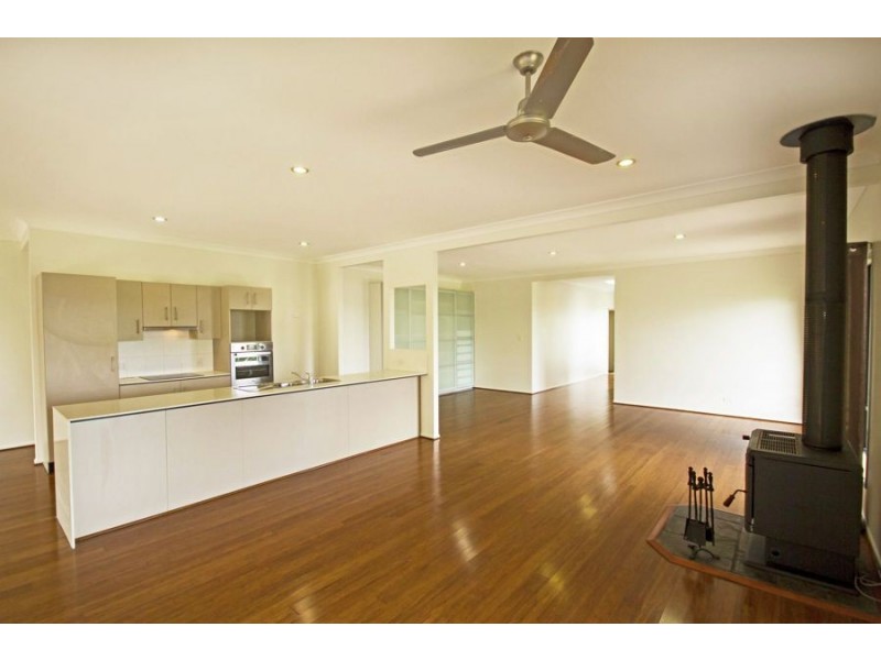 4 Greenhills Esp, Maleny QLD 4552