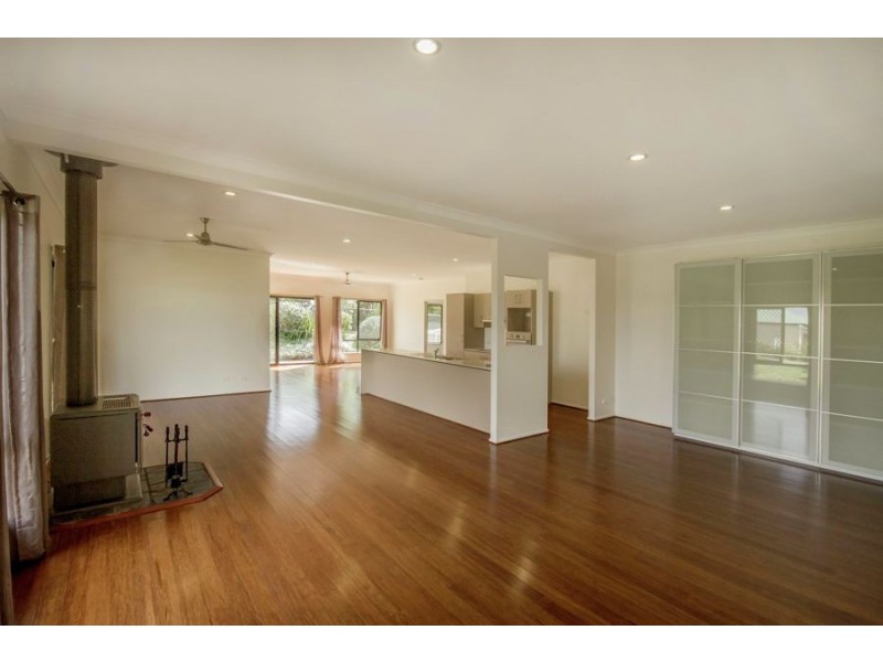 4 Greenhills Esp, Maleny QLD 4552