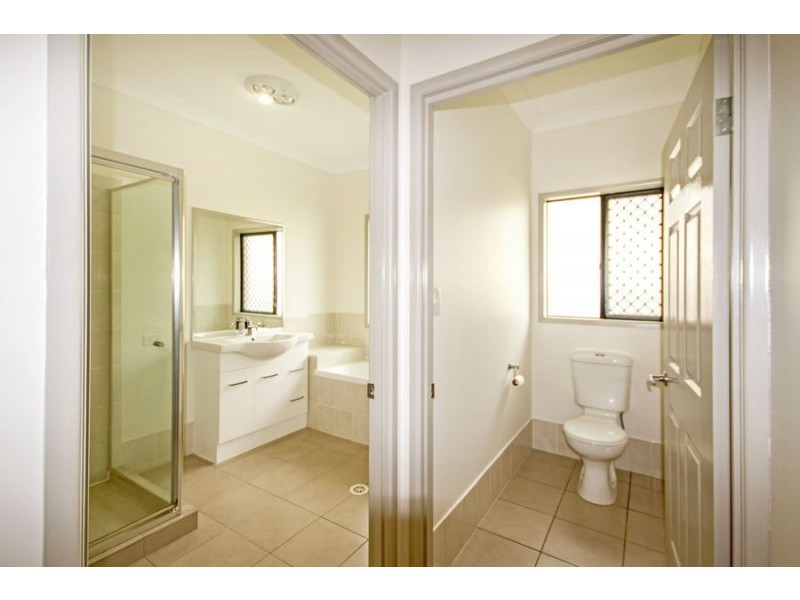 4 Greenhills Esp, Maleny QLD 4552