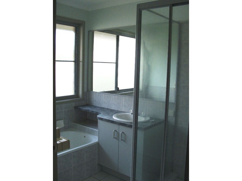 7 White Gums Street, Landsborough QLD 4550