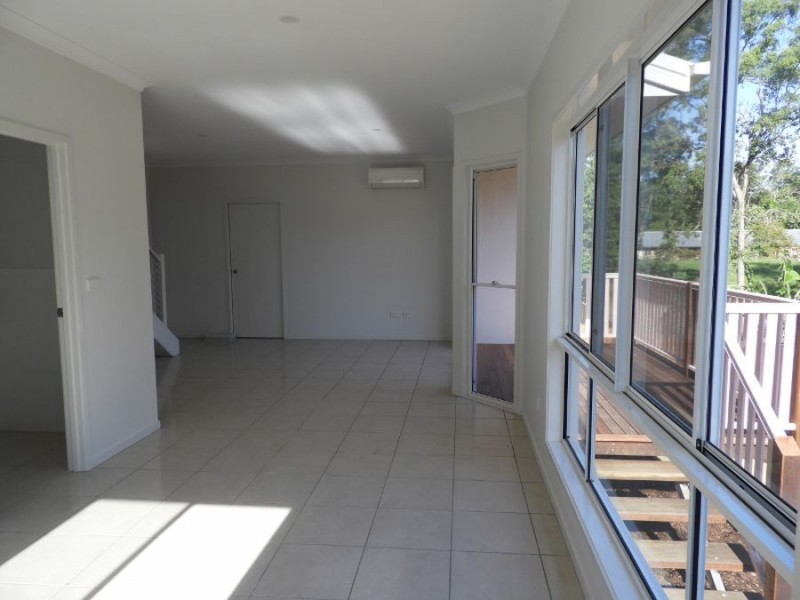 5,6 / 6 Gympie St North, Landsborough QLD 4550