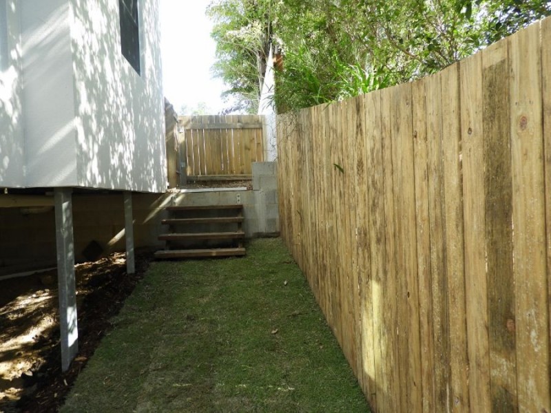 5,6 / 6 Gympie St North, Landsborough QLD 4550