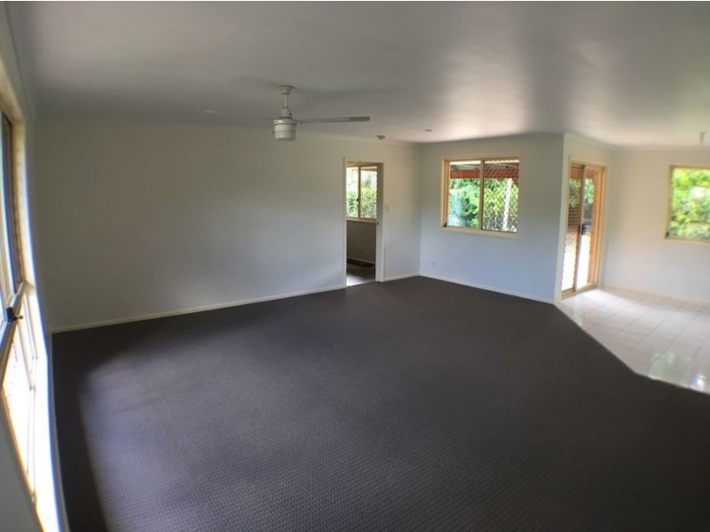 7 Cottonwood Court, Landsborough QLD 4550