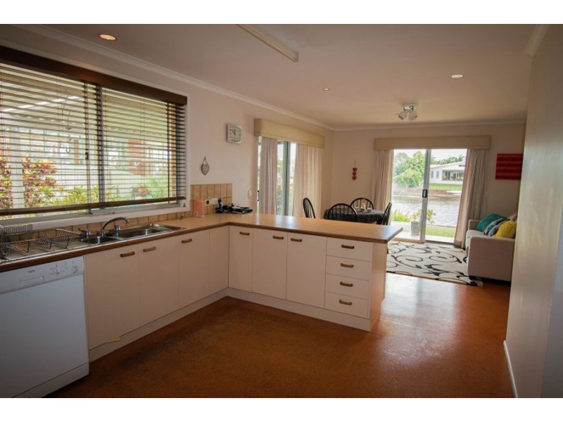 21 Boolagi Dve, Wurtulla QLD 4575