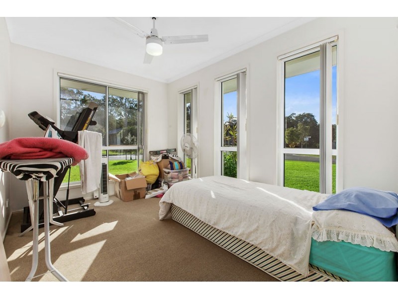 2 Winston Court, Landsborough QLD 4550