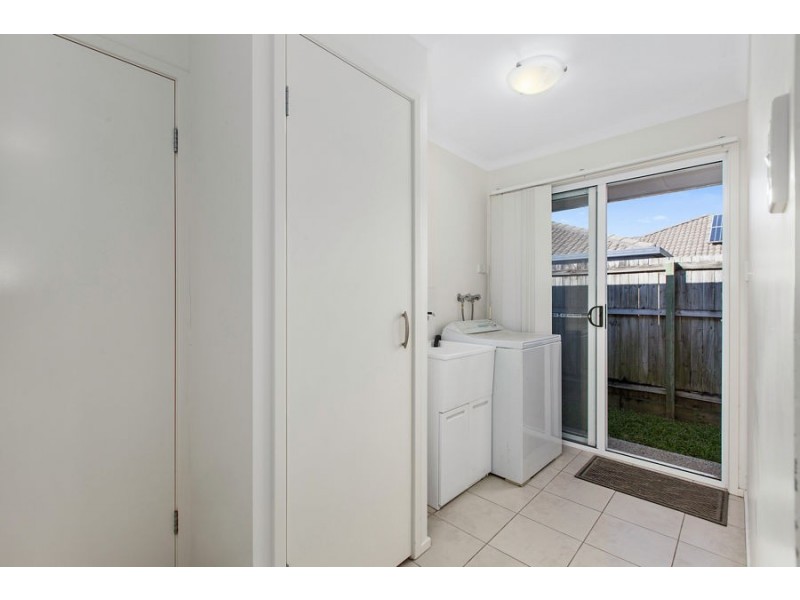 2 Winston Court, Landsborough QLD 4550