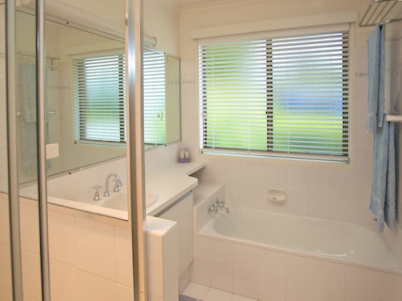 122 Murer Drive, Maleny QLD 4552