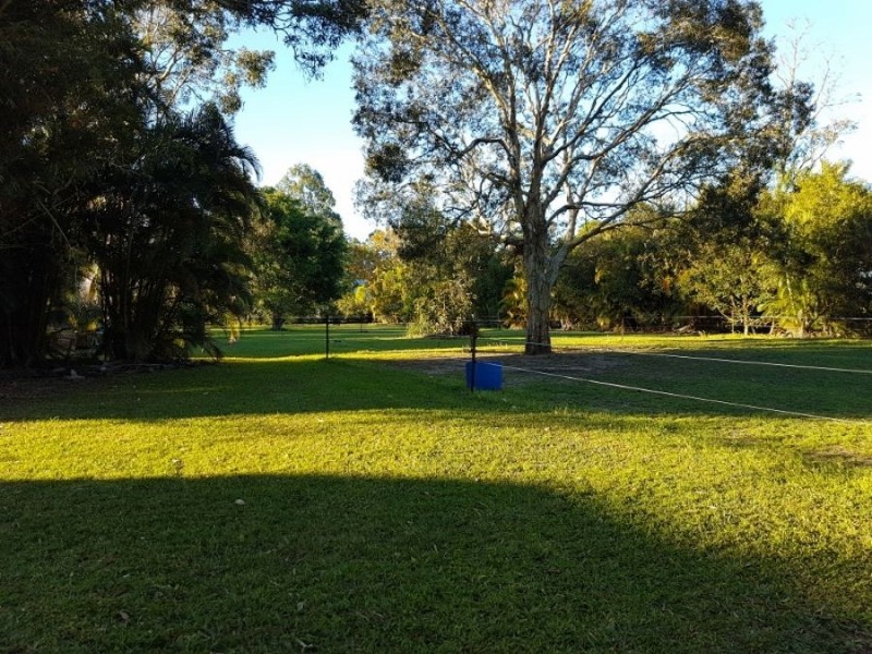 8 Hardwood Road, Landsborough QLD 4550