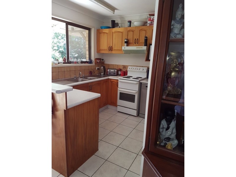 80 Kings Road, Glass House Mountains QLD 4518