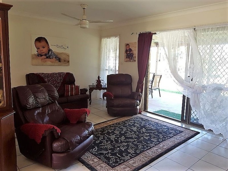 80 Kings Road, Glass House Mountains QLD 4518