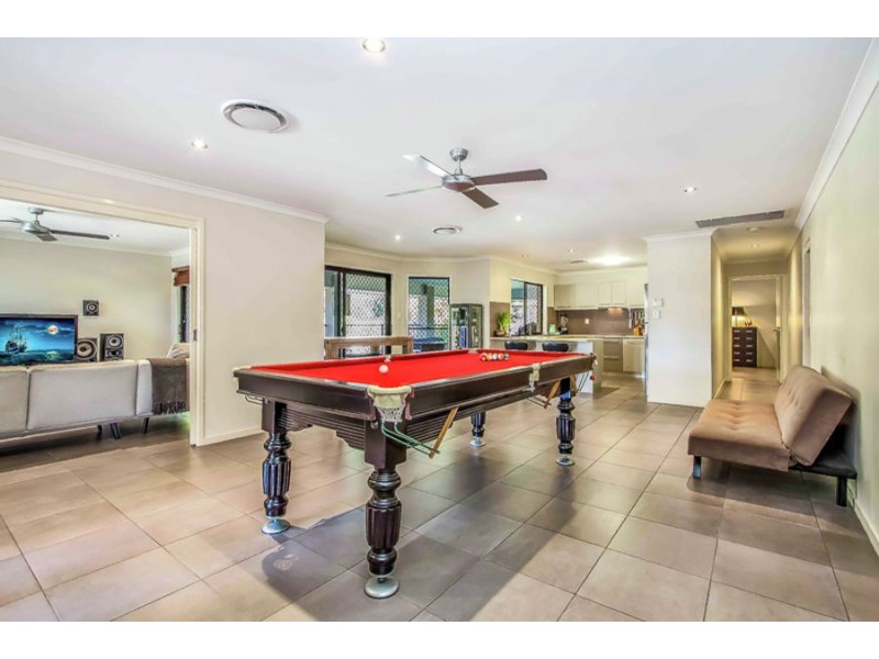8 Layt Court, Landsborough QLD 4550