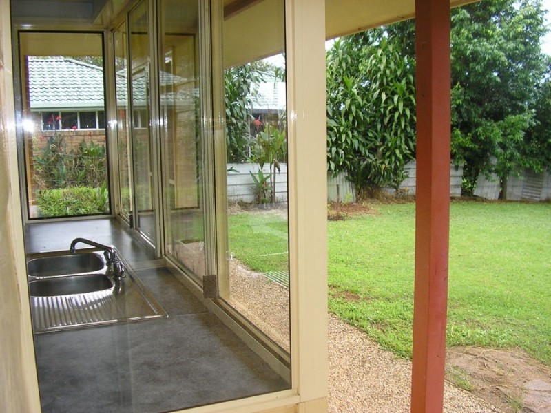 38 Palm Street, Maleny QLD 4552