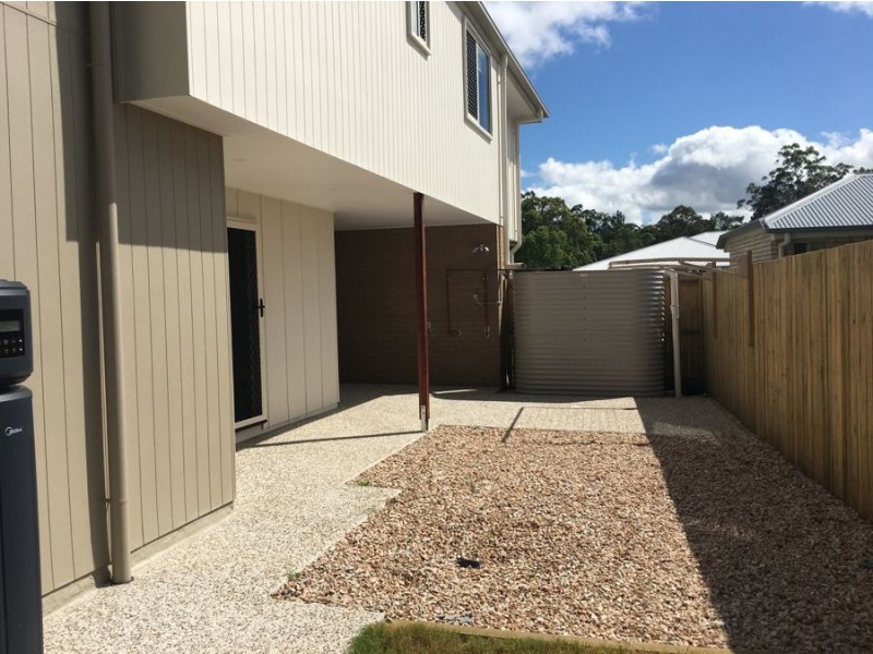 2/5 Buckley Street, Landsborough QLD 4550