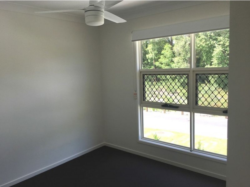 2/5 Buckley Street, Landsborough QLD 4550