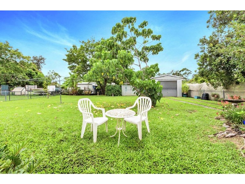 8 Railway Street, Landsborough QLD 4550