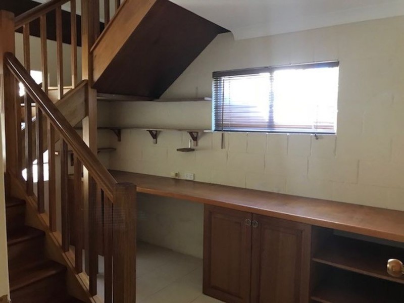 6 Burgess Street, Glass House Mountains QLD 4518