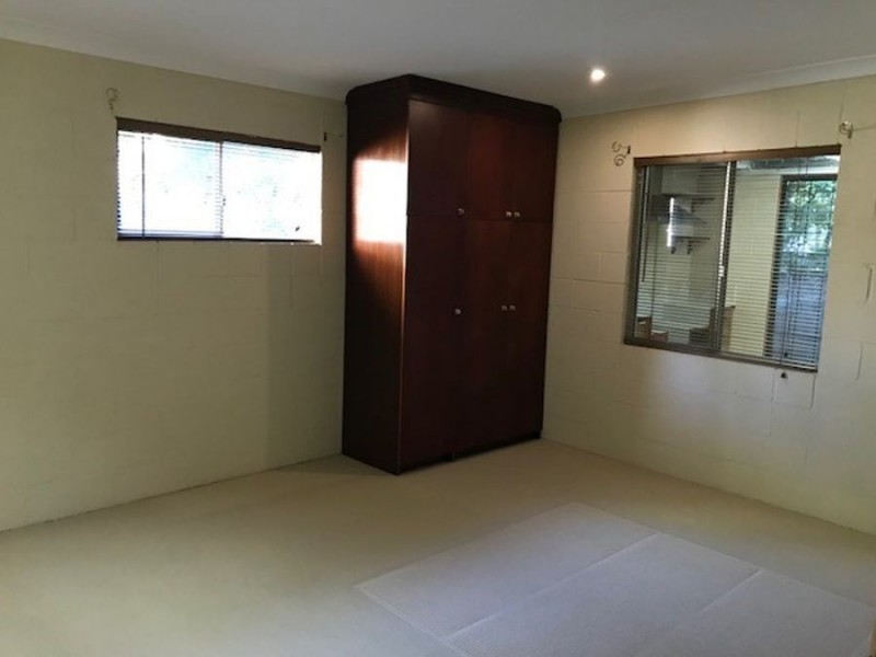 6 Burgess Street, Glass House Mountains QLD 4518