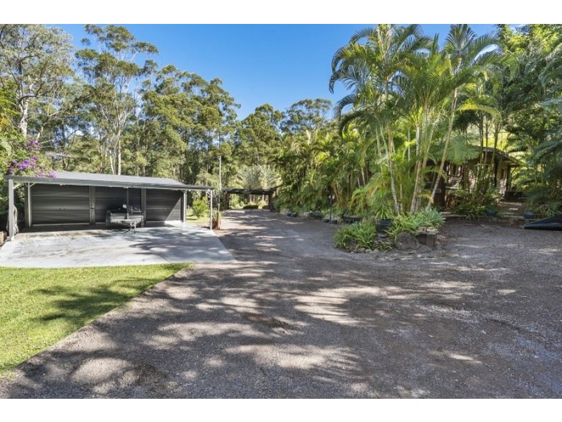 77 Calderwood Road, Landsborough QLD 4550