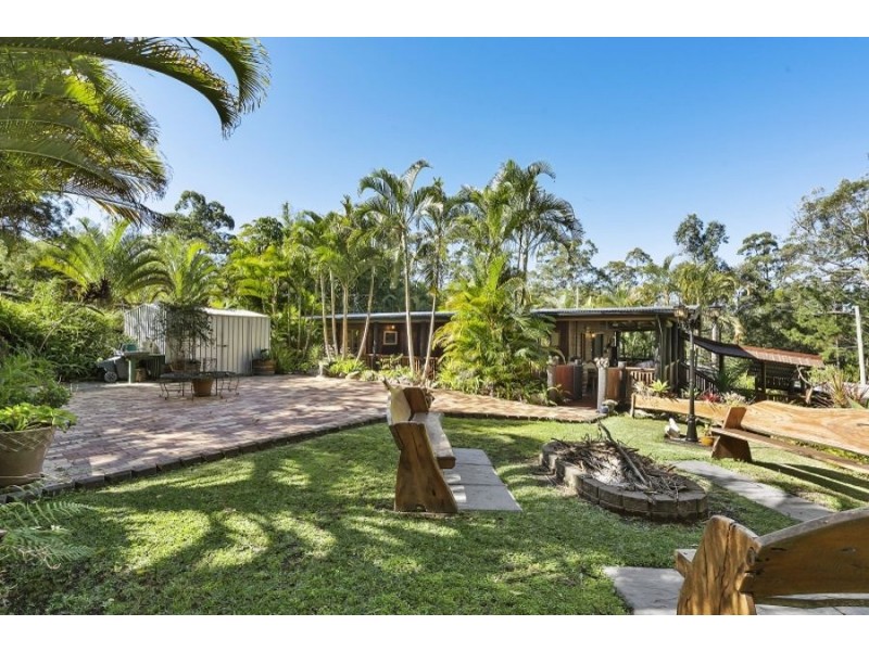 77 Calderwood Road, Landsborough QLD 4550