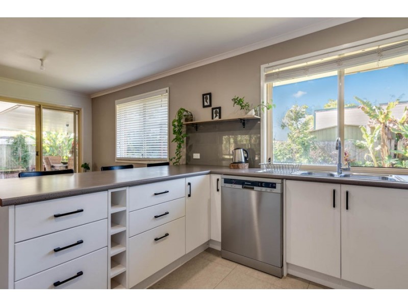 23 Redwood Court, Landsborough QLD 4550