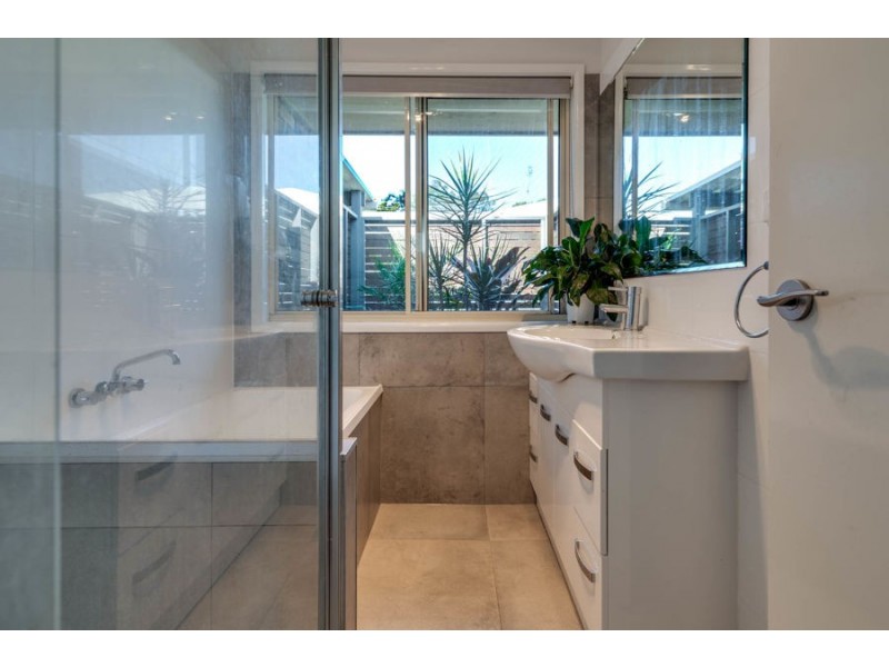 23 Redwood Court, Landsborough QLD 4550