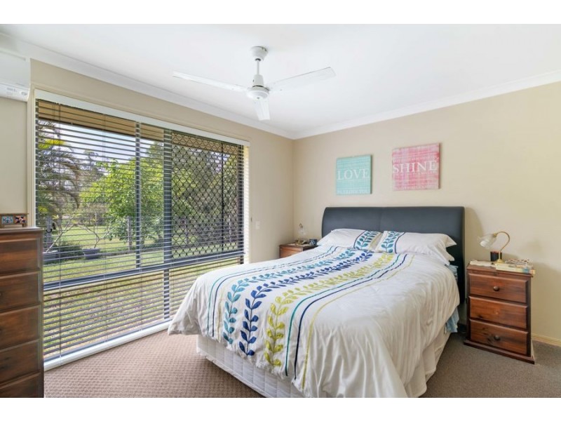 25 White Gums Street, Landsborough QLD 4550