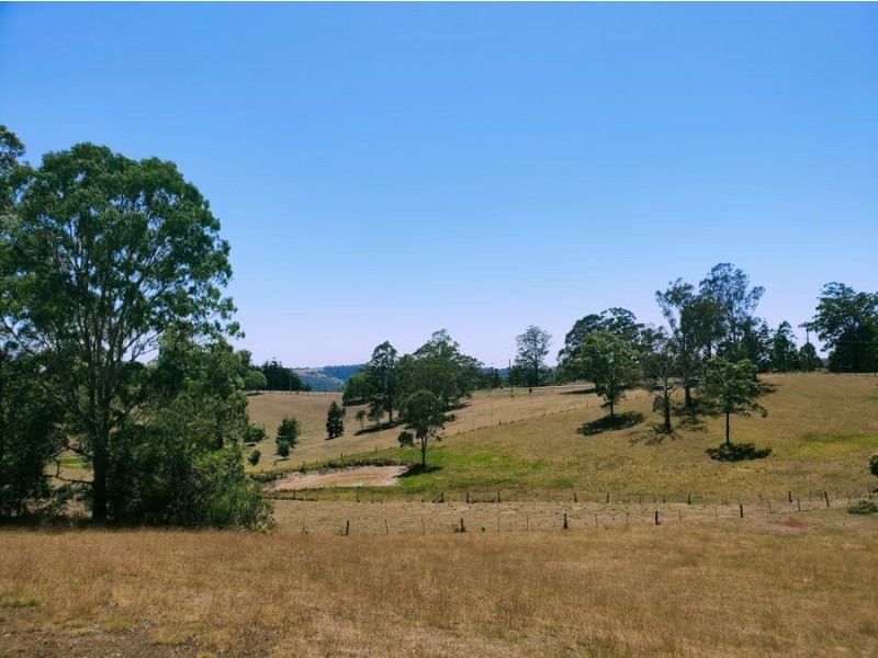 228 Corks Pocket Road, Reesville QLD 4552