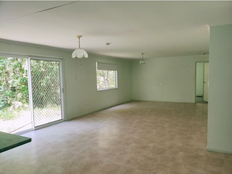 270 Paskins Road, Palmwoods QLD 4555