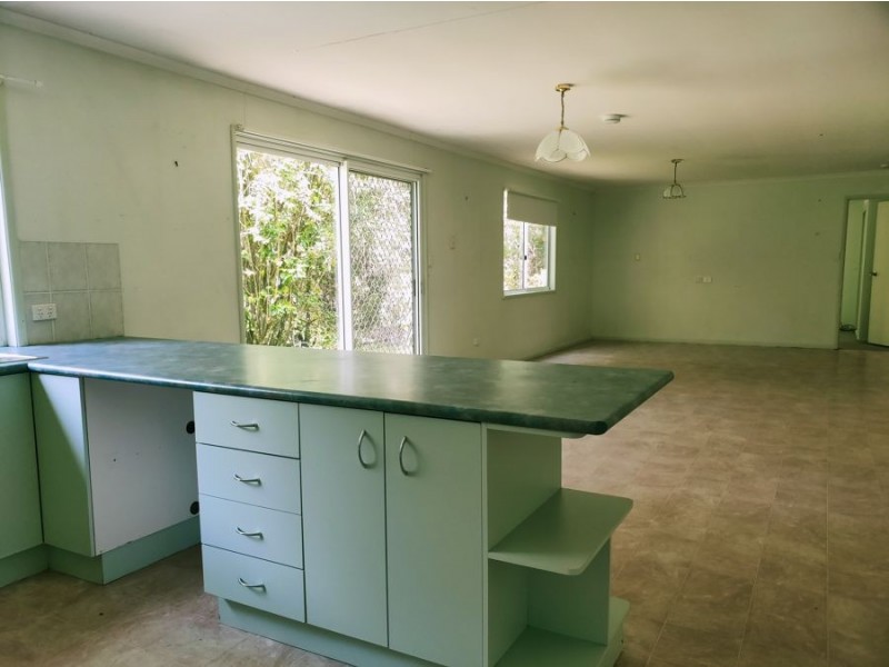 270 Paskins Road, Palmwoods QLD 4555