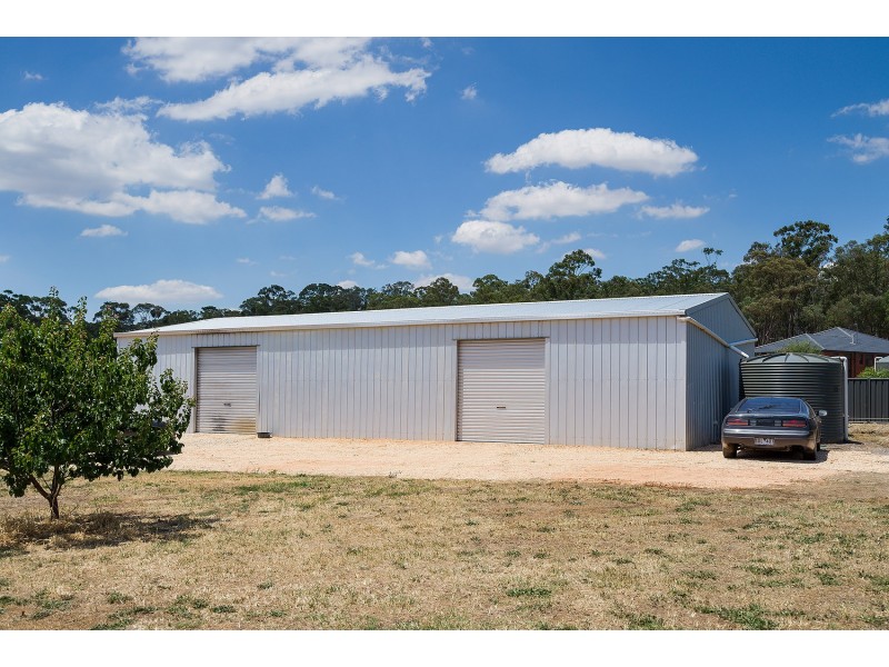 69 Fryers Road, Campbells Creek VIC 3451