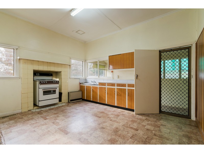 4 Maclise Street, Castlemaine VIC 3450