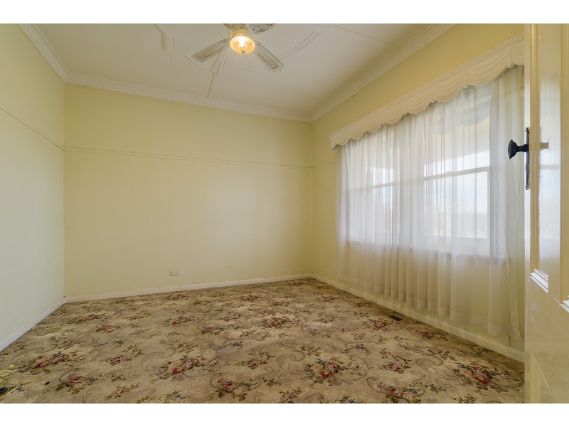 4 Maclise Street, Castlemaine VIC 3450