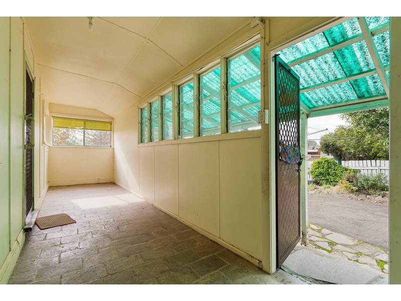 4 Maclise Street, Castlemaine VIC 3450