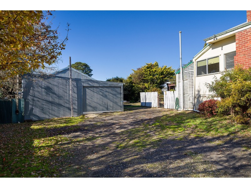 4 Maclise Street, Castlemaine VIC 3450