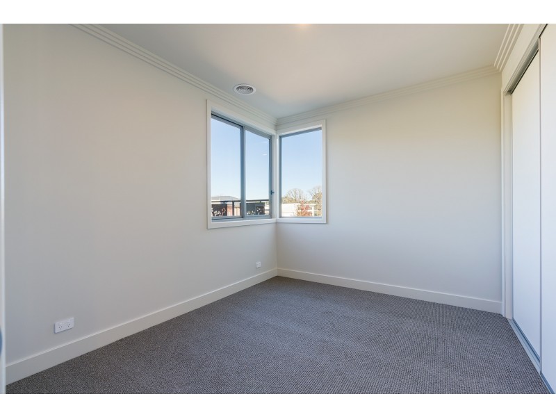 4 Roalies Place, Campbells Creek VIC 3451