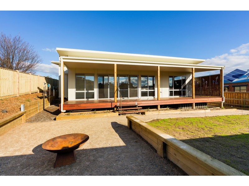 4 Roalies Place, Campbells Creek VIC 3451