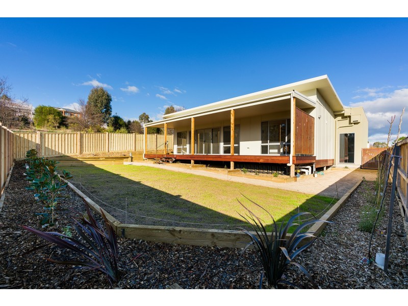 4 Roalies Place, Campbells Creek VIC 3451