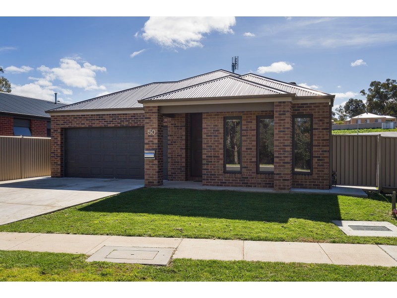50 Ray Street, Castlemaine VIC 3450