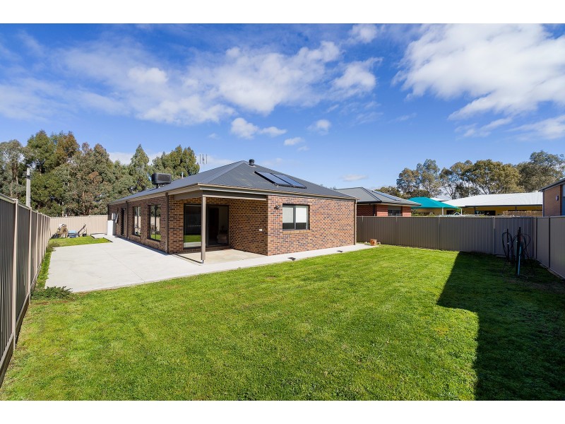 50 Ray Street, Castlemaine VIC 3450
