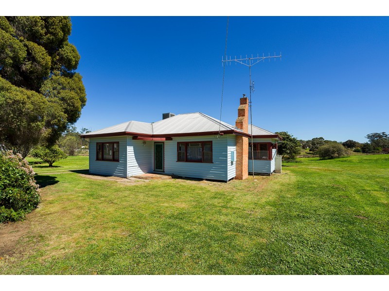 15 North Street, Chewton VIC 3451