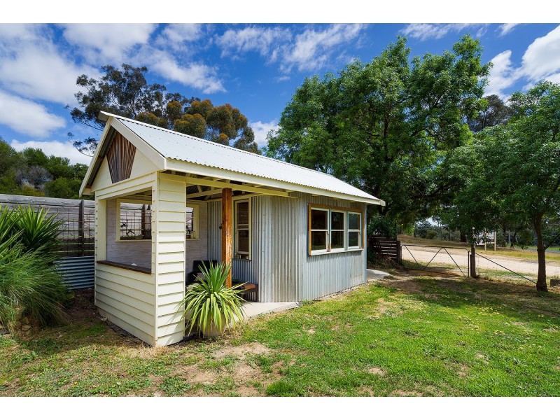 14 Reckleben Street, Castlemaine VIC 3450