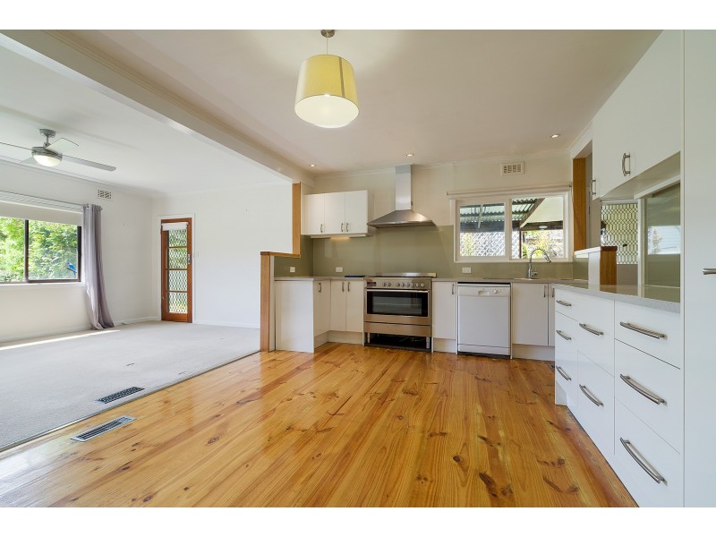 14 Reckleben Street, Castlemaine VIC 3450