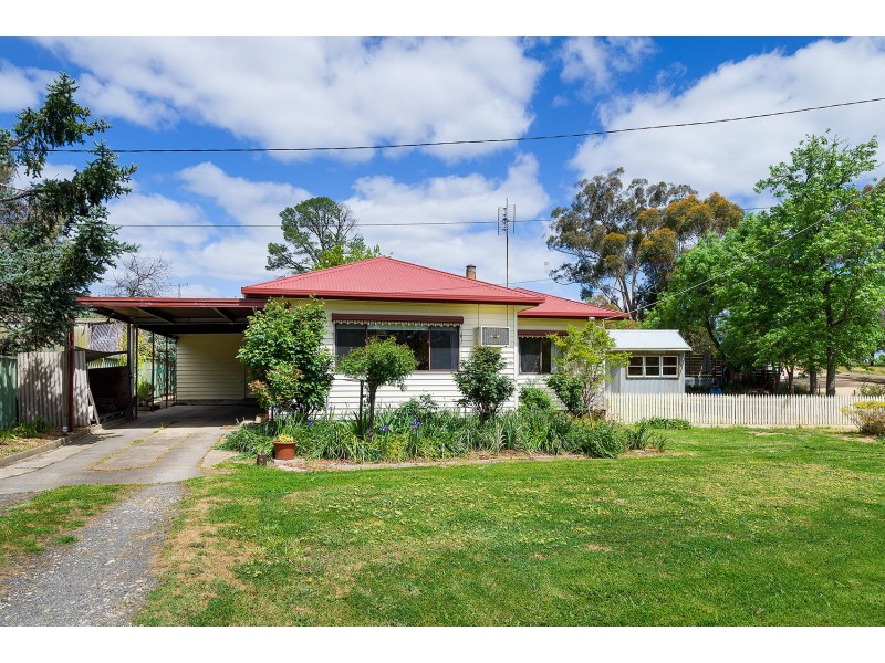 14 Reckleben Street, Castlemaine VIC 3450