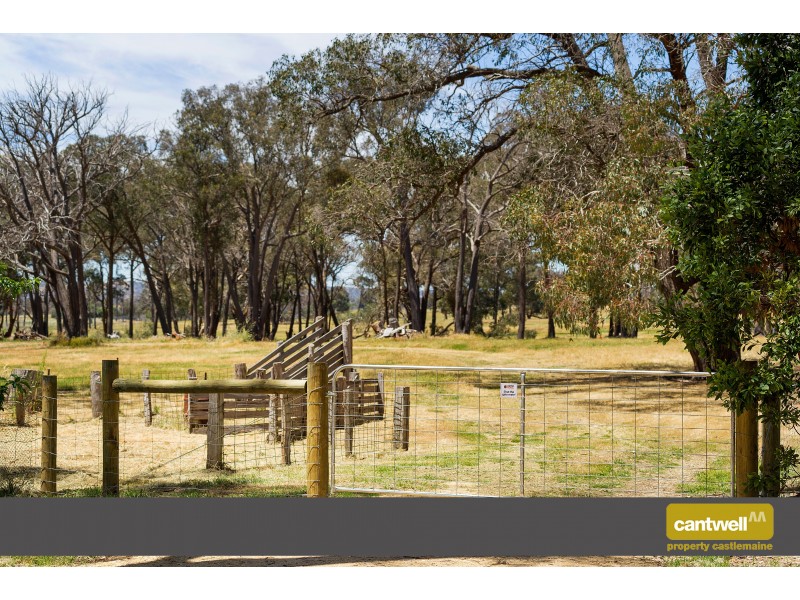 1/30 Finnings Road, Elphinstone VIC 3448