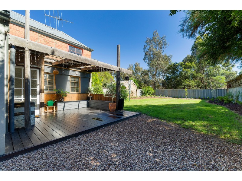 31 Fryers Street, Guildford VIC 3451