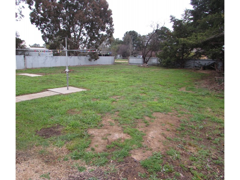 2 Church Street, Newstead VIC 3462